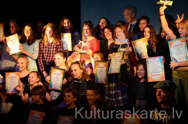 Rēzeknes Jauniešu teāra studija 2017 
